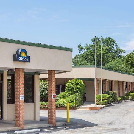 Days Inn By Wyndham Bedford Extérieur photo